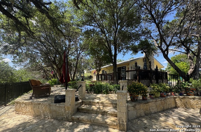 Details for 354 Red Bluff, Pipe Creek, TX 78063