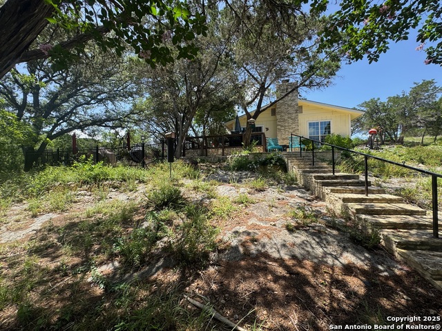 Image 39 of 57 For 354 Red Bluff