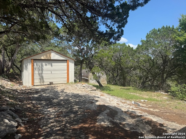 Image 45 of 57 For 354 Red Bluff