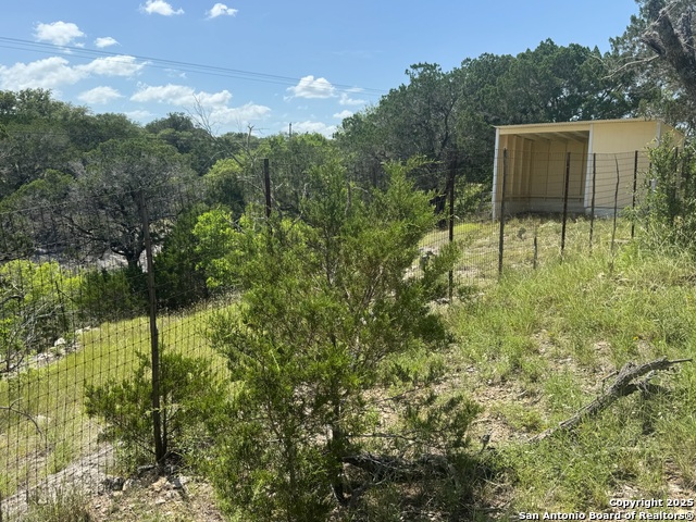 Image 48 of 57 For 354 Red Bluff