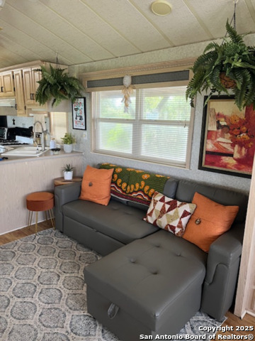 Listing photo id 4 for 2362 Timbercreek