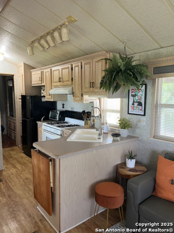 Listing photo id 5 for 2362 Timbercreek