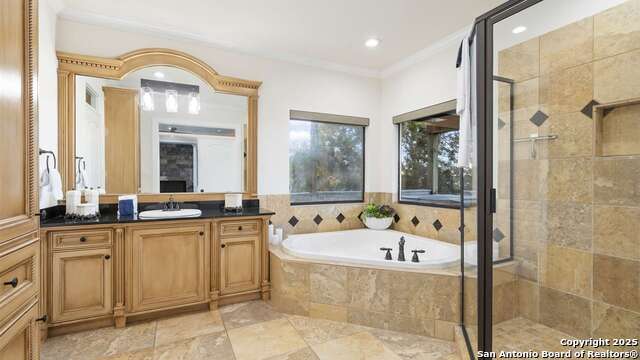 Image 16 of 50 For 717 Riviera  