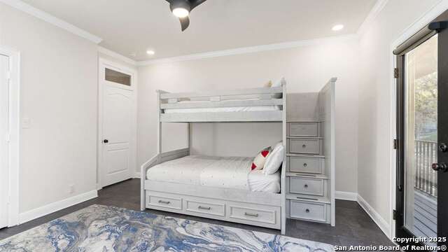 Image 18 of 50 For 717 Riviera  