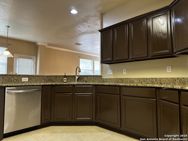Image 2 of 15 For 14930 Lantern Ln