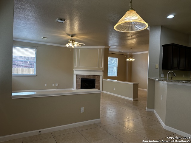 Image 4 of 15 For 14930 Lantern Ln
