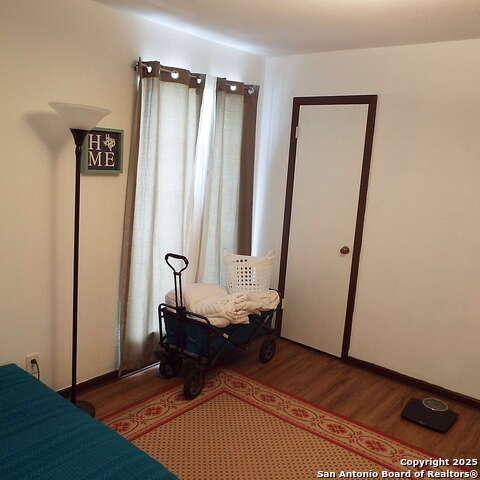 Image 16 of 20 For 8401 New Braunfels  314