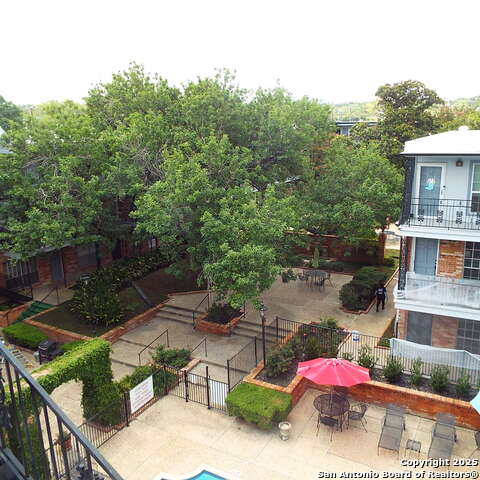 Image 3 of 20 For 8401 New Braunfels  314