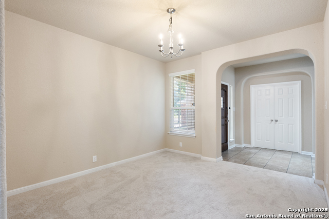 Image 6 of 36 For 5502 Ginger Rise