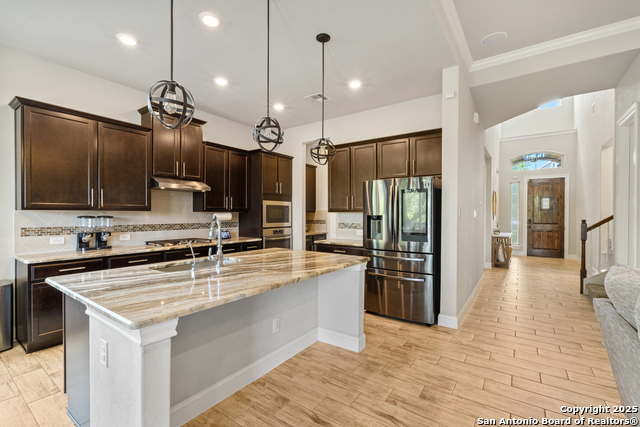 Image 19 of 50 For 11910 Wilby  