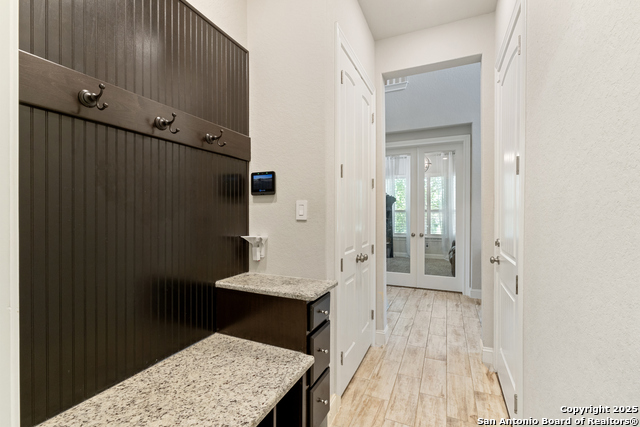 Image 29 of 50 For 11910 Wilby  