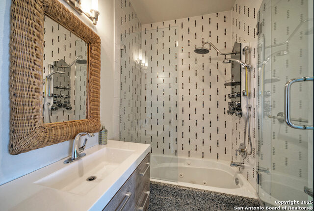 Image 19 of 40 For 204 Waterway Dr N