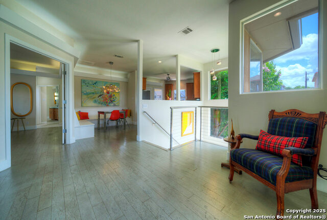 Image 21 of 40 For 204 Waterway Dr N