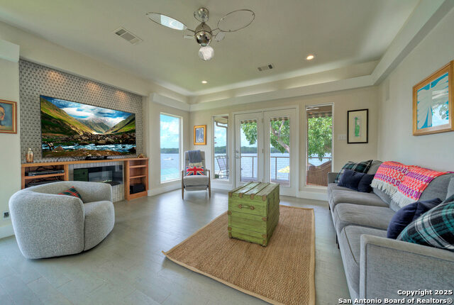 Image 22 of 40 For 204 Waterway Dr N