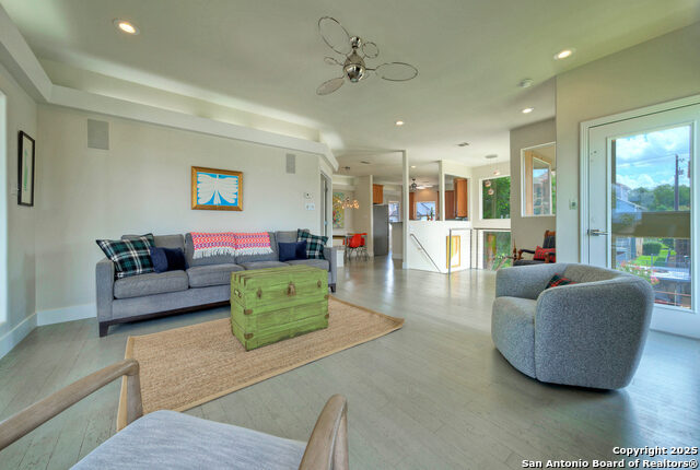 Image 23 of 40 For 204 Waterway Dr N