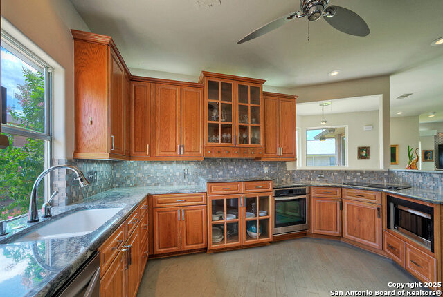 Image 27 of 40 For 204 Waterway Dr N