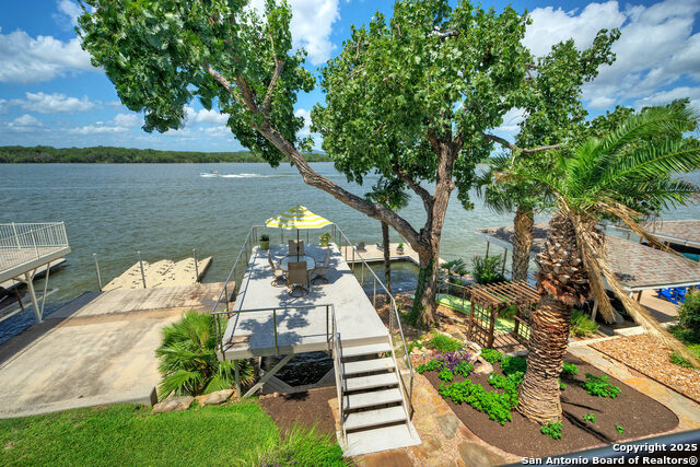 Image 3 of 40 For 204 Waterway Dr N