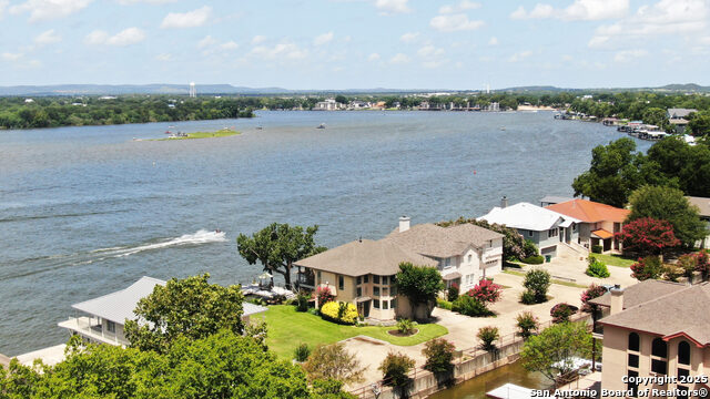 Image 36 of 40 For 204 Waterway Dr N