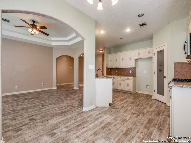 Image 15 of 25 For 14411 Corral