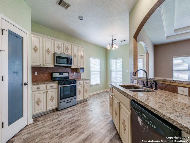 Image 18 of 25 For 14411 Corral