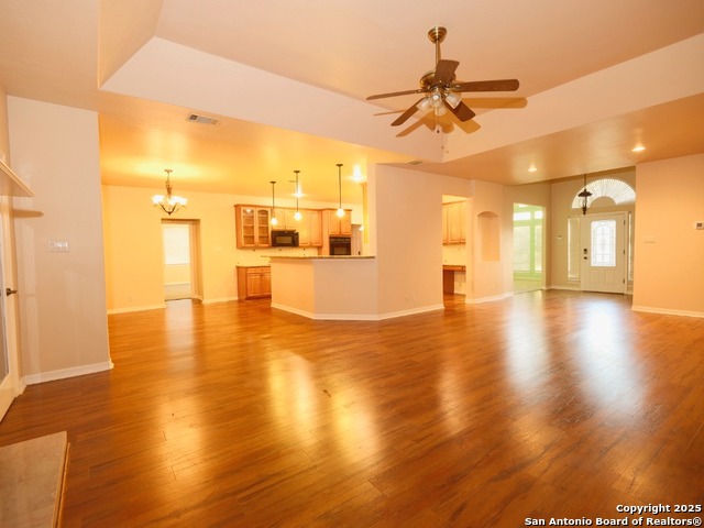 Listing photo id 0 for 8814 Spanish Moss