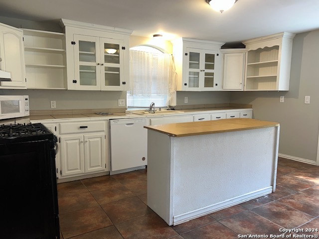 Image 2 of 8 For 116 Matlock St