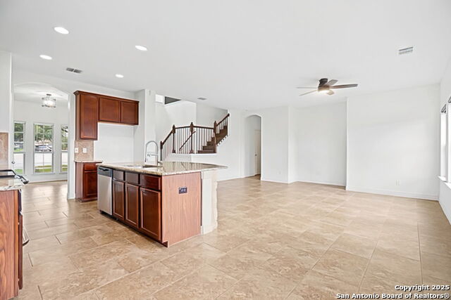 Image 10 of 34 For 105 Highland Pl