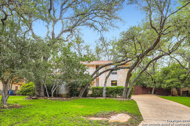 Image 2 of 37 For 14339 Hill Prince