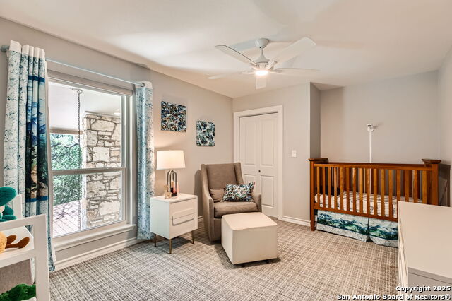 Image 21 of 37 For 14339 Hill Prince