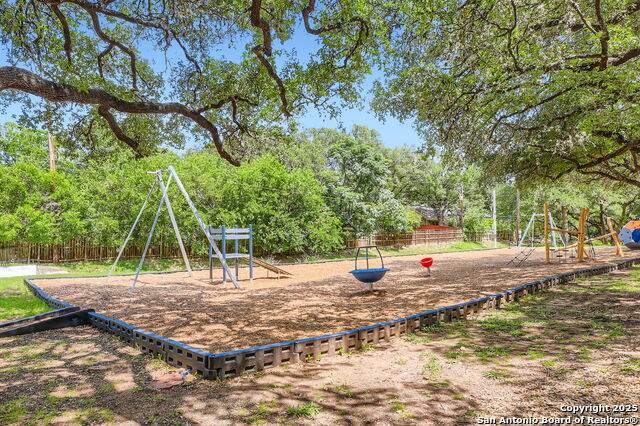 Image 32 of 37 For 14339 Hill Prince