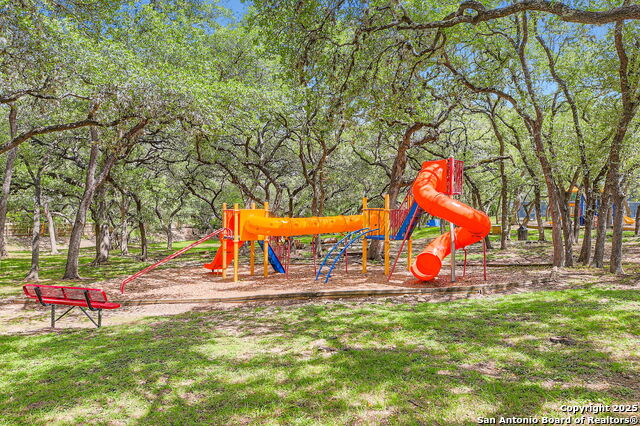 Image 34 of 37 For 14339 Hill Prince