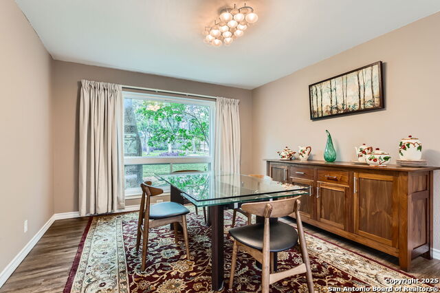 Image 7 of 37 For 14339 Hill Prince