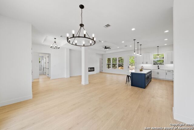Image 15 of 50 For 265 Vaquero Dr