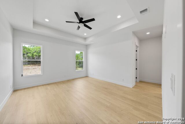 Image 17 of 50 For 265 Vaquero Dr