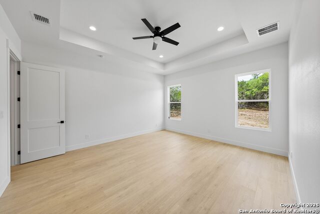 Image 18 of 50 For 265 Vaquero Dr