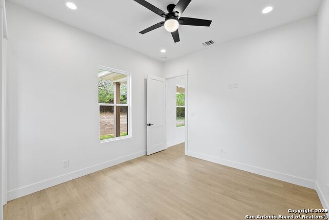 Image 33 of 50 For 265 Vaquero Dr