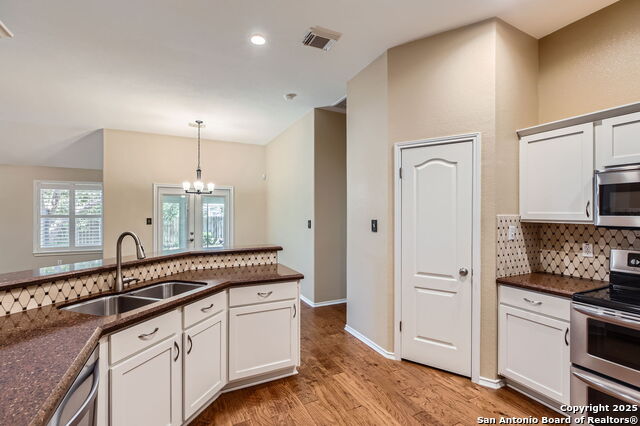 Image 12 of 28 For 119 Jardin Vista