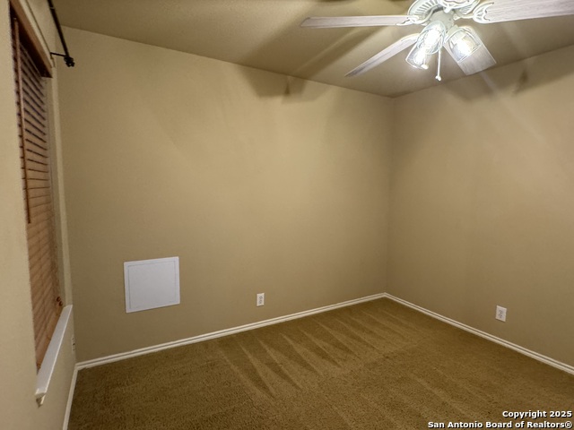 Image 13 of 32 For 8119 Silver Hampton