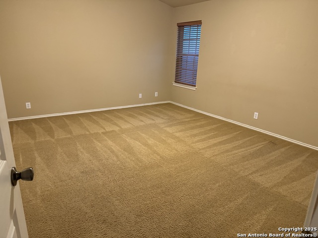 Image 16 of 32 For 8119 Silver Hampton