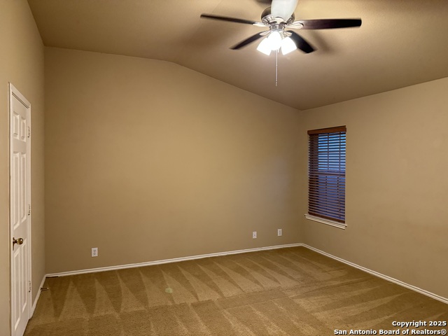 Image 17 of 32 For 8119 Silver Hampton