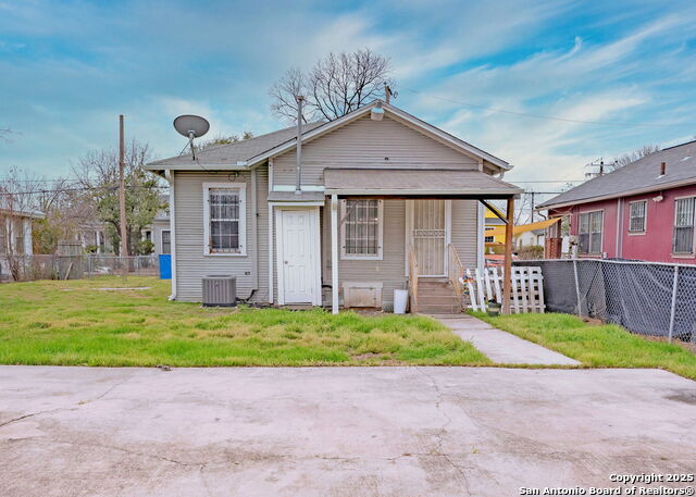 Image 4 of 12 For 2015 Houston St W