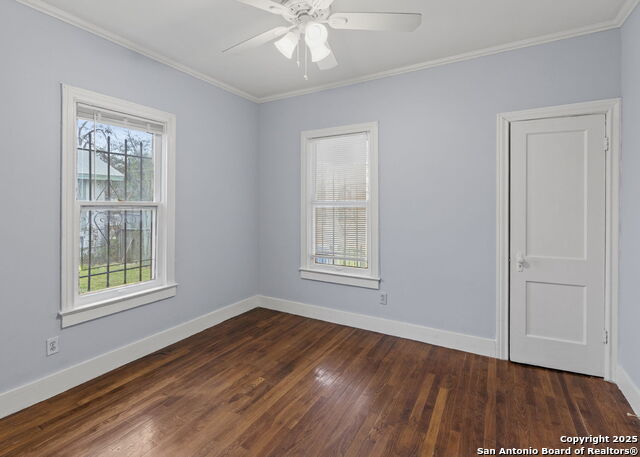 Image 9 of 12 For 2015 Houston St W