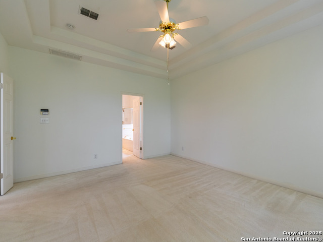 Listing photo id 12 for 21 Greens Cliff