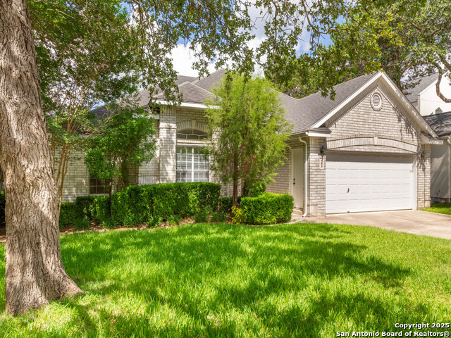 Listing photo id 0 for 21 Greens Cliff