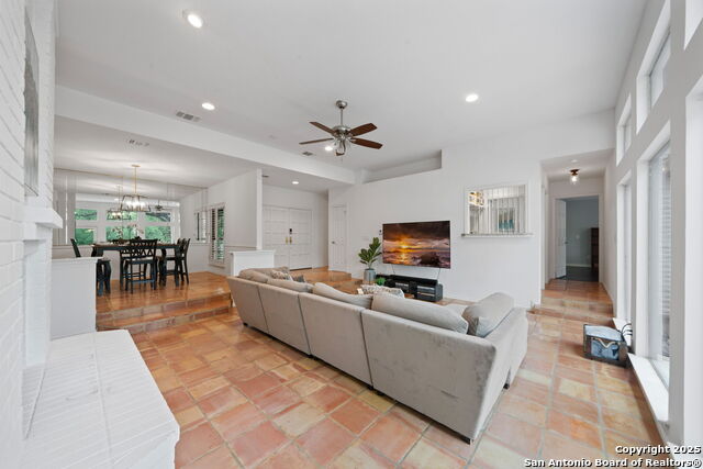 Image 8 of 36 For 13275 Hunters View