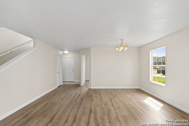 Image 14 of 40 For 671 Northwest Crossing Dr