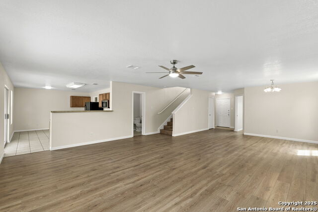 Image 15 of 40 For 671 Northwest Crossing Dr