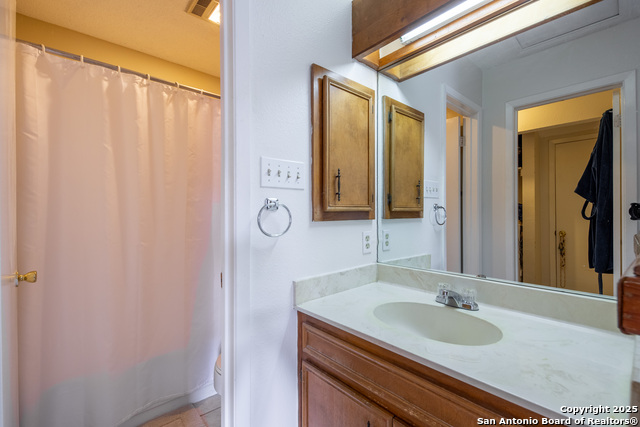 Image 18 of 25 For 14308 Indian Woods