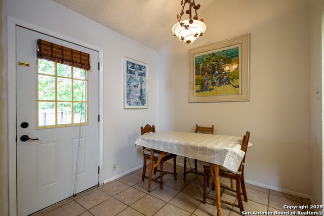 Image 21 of 25 For 14308 Indian Woods
