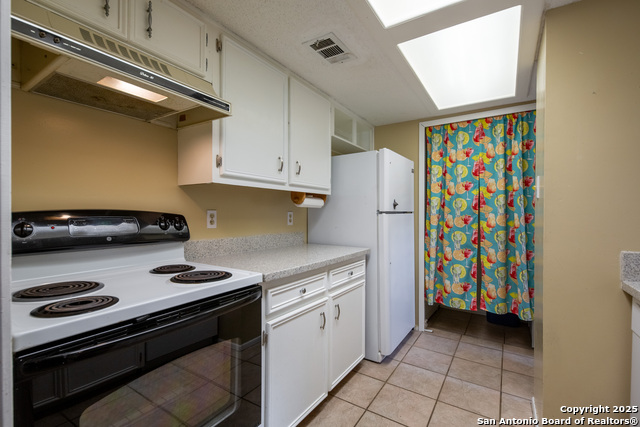 Image 22 of 25 For 14308 Indian Woods